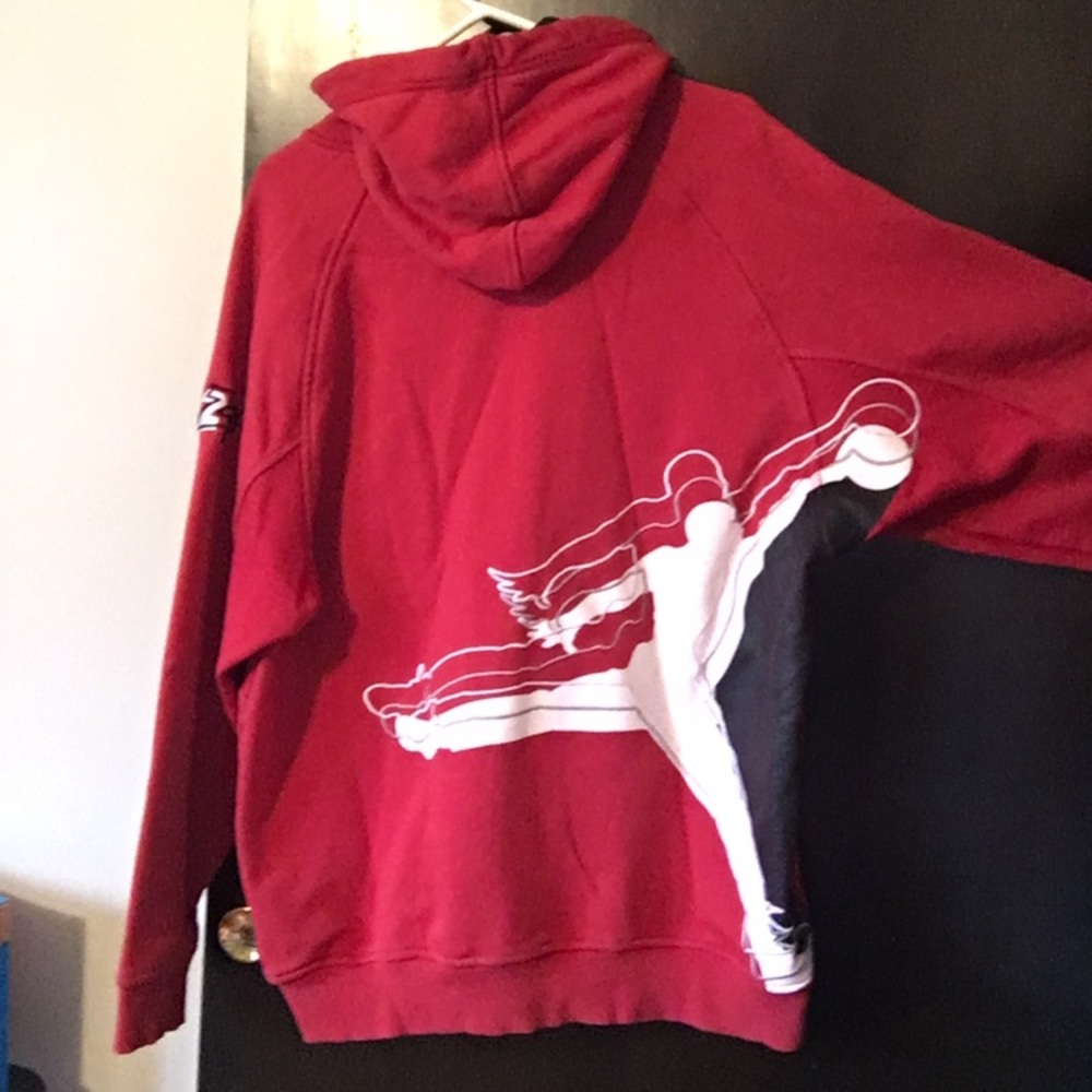 Bulls JORDAN sweatshirt zip up size M